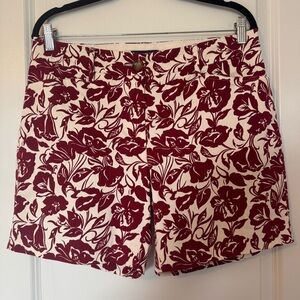 Lands End Floral Red and White Women's Mid Rise Size 8 Shorts